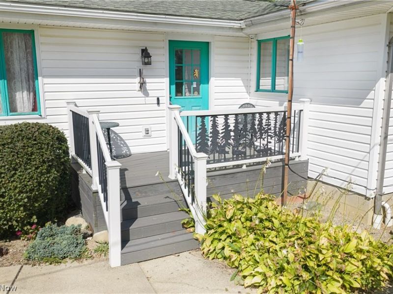 1325 Braceville Robinson Road, Southington, OH 44470 Photo 7