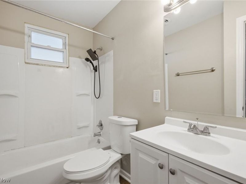 1634 Vilardo Lane, Columbus, OH 43227 Photo 14