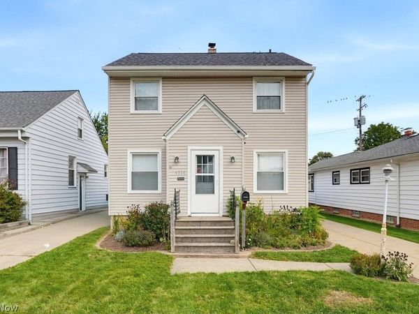 4214 Longwood Avenue , Parma, OH 44134