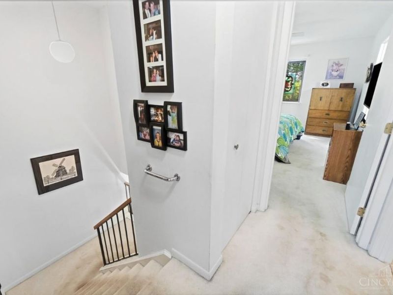 9831 Timbers Drive, Blue Ash, OH 45242 Photo 17