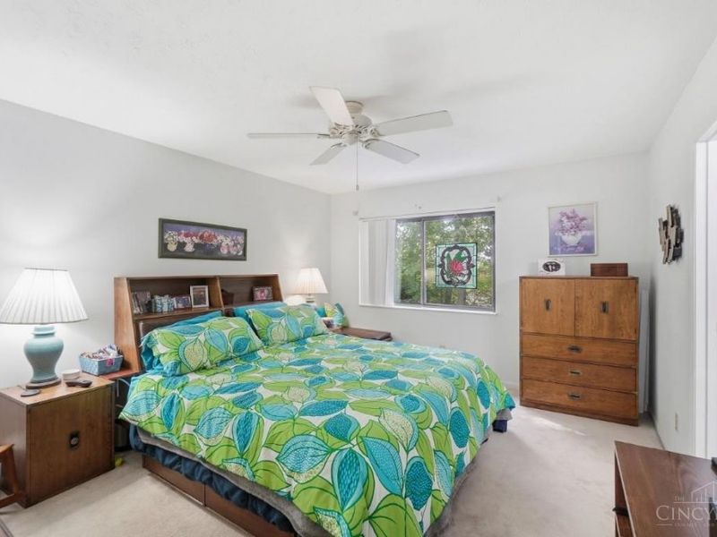 9831 Timbers Drive, Blue Ash, OH 45242 Photo 18