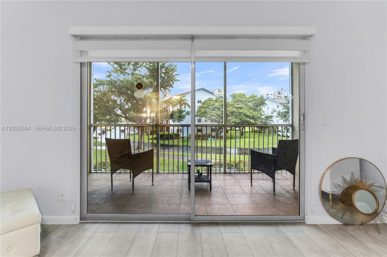 12500 SW 5th Ct , Unit 210M, Pembroke Pines, FL 33027 Photo