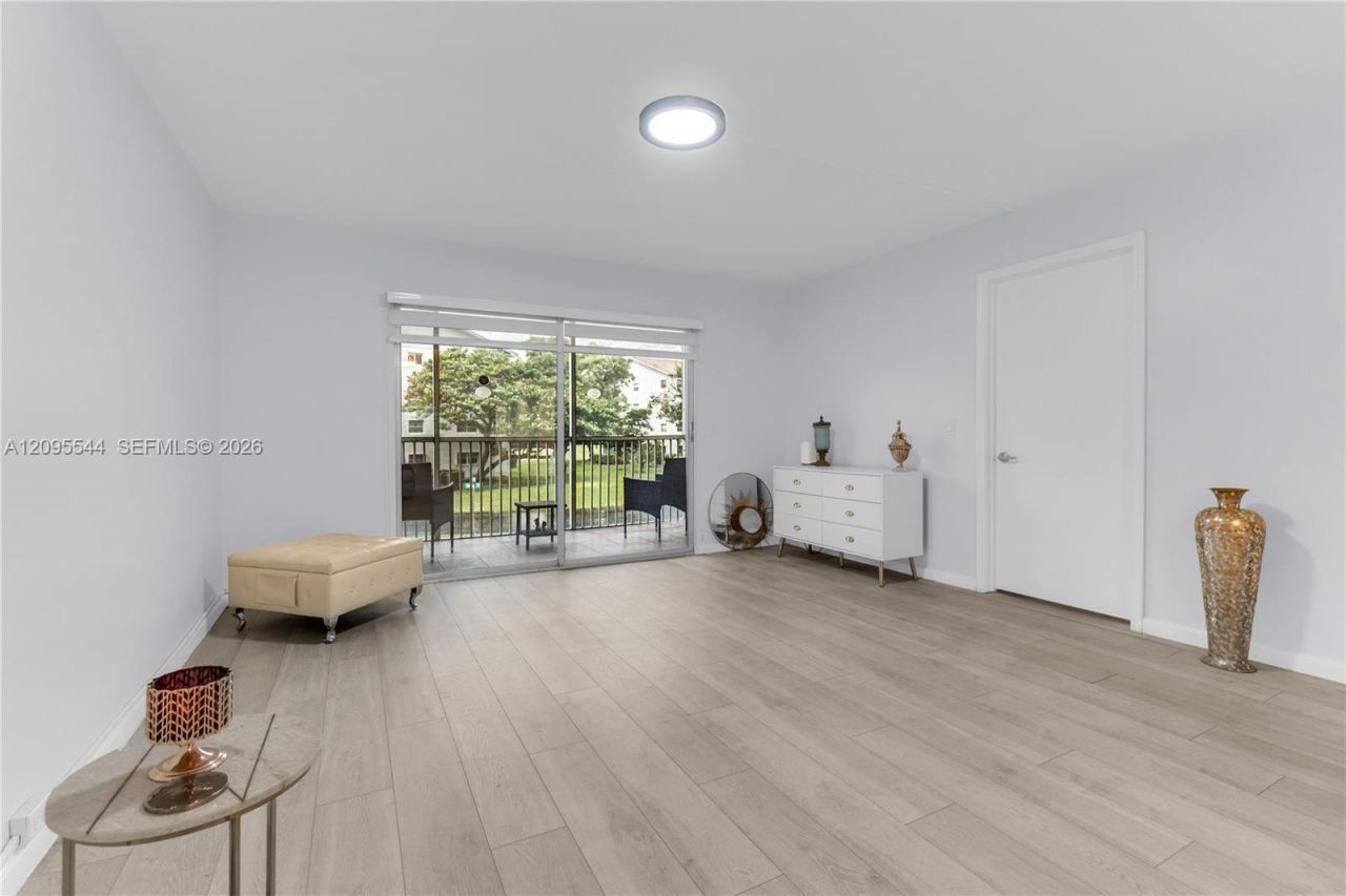 12500 SW 5th Ct , Unit 210M, Pembroke Pines, FL 33027 Photo