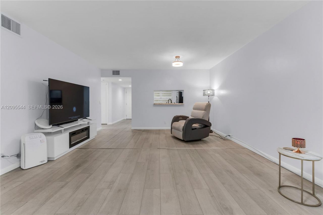 12500 SW 5th Ct , Unit 210M, Pembroke Pines, FL 33027 Photo