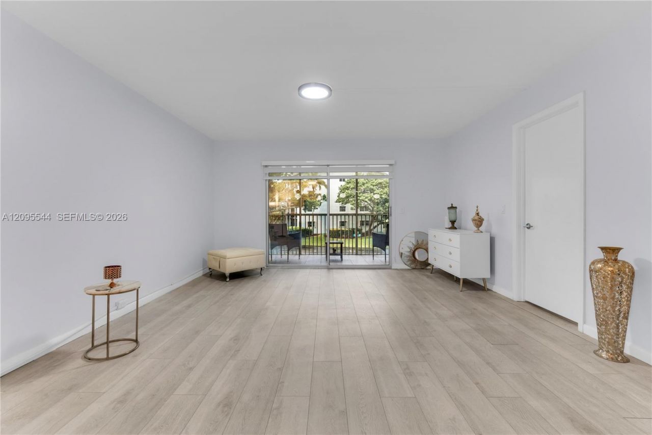 12500 SW 5th Ct , Unit 210M, Pembroke Pines, FL 33027 Photo