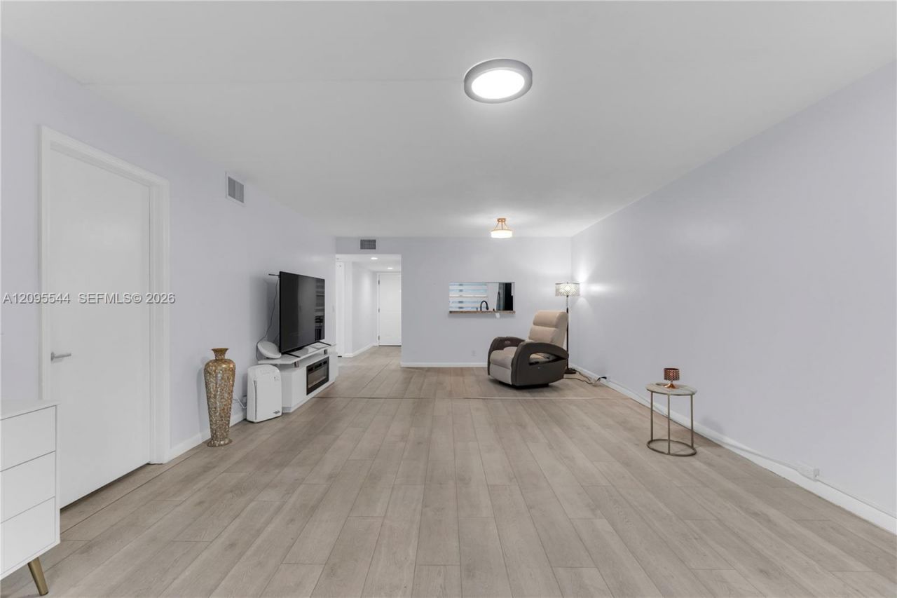 12500 SW 5th Ct , Unit 210M, Pembroke Pines, FL 33027 Photo