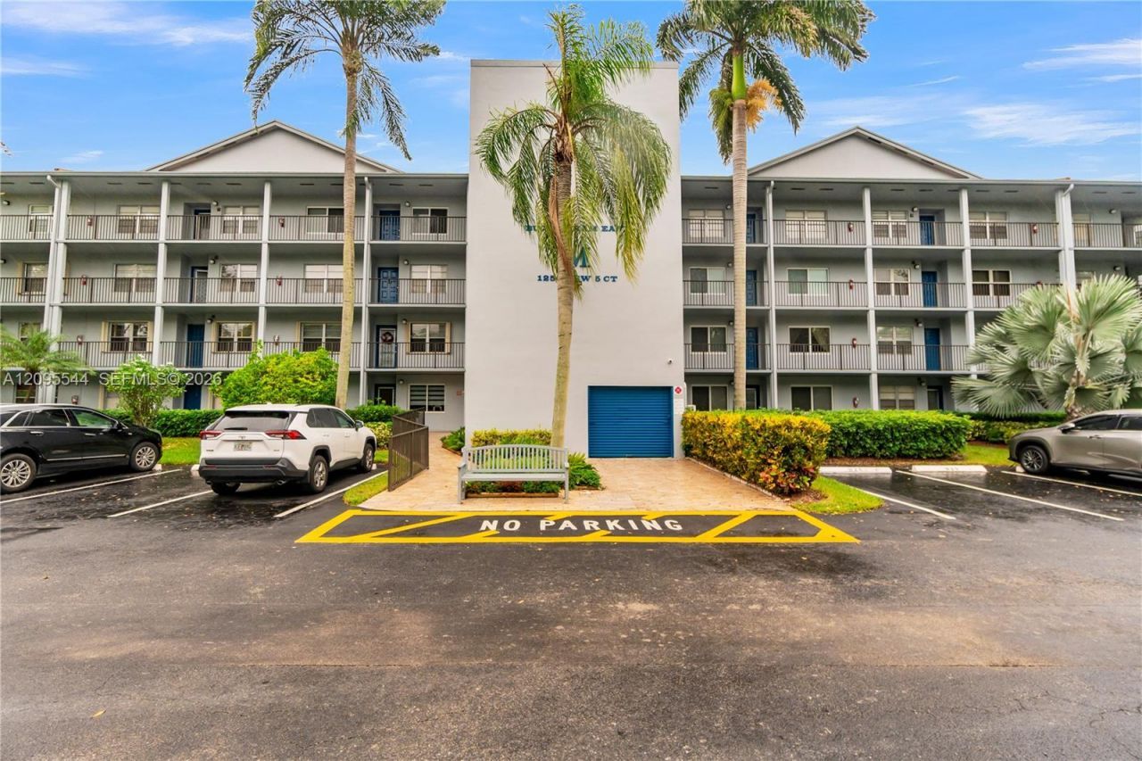 12500 SW 5th Ct , Unit 210M, Pembroke Pines, FL 33027 Photo