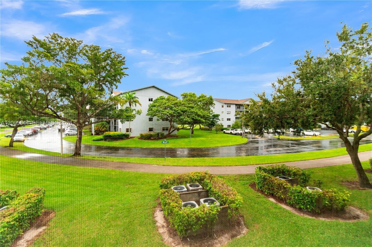 12500 SW 5th Ct , Unit 210M, Pembroke Pines, FL 33027 Photo