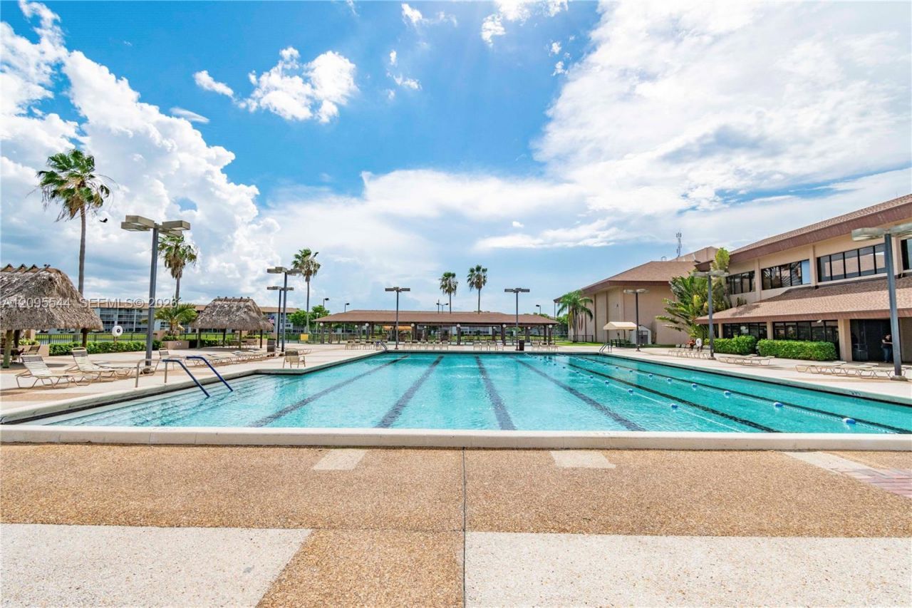 12500 SW 5th Ct , Unit 210M, Pembroke Pines, FL 33027 Photo