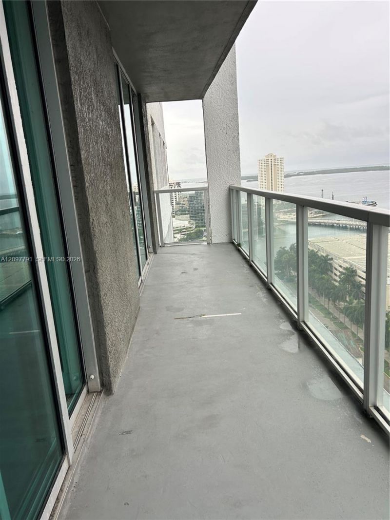500 Brickell Ave , Unit 2304, Miami, FL 33131 Photo