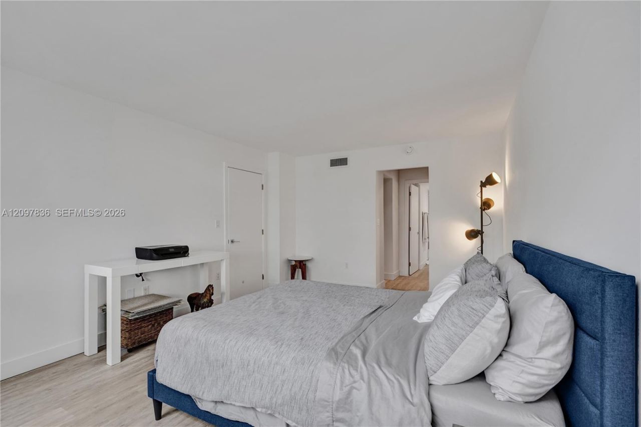 2851 NE 183rd St, Unit 211E, Aventura, FL 33160 Photo