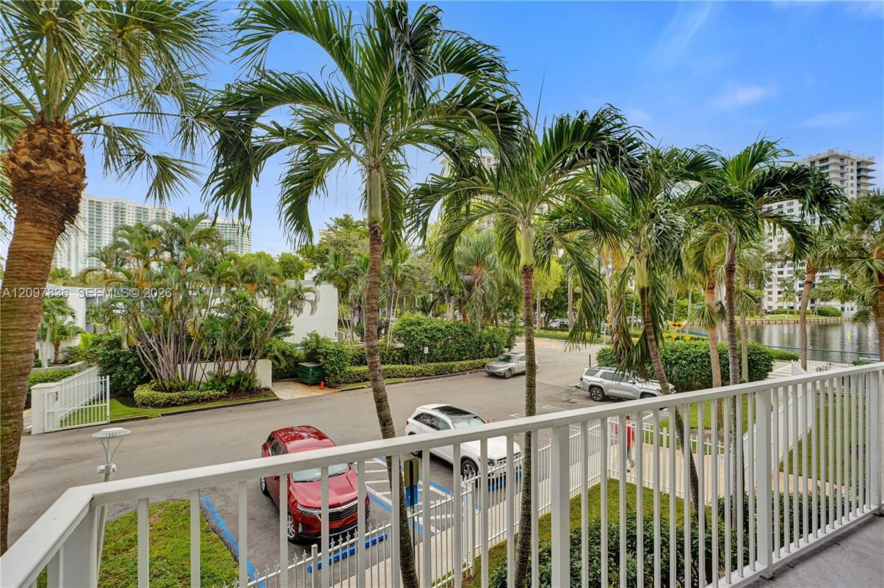 2851 NE 183rd St, Unit 211E, Aventura, FL 33160 Photo
