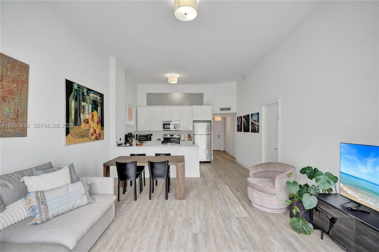 2851 NE 183rd St, Unit 211E, Aventura, FL 33160 Photo