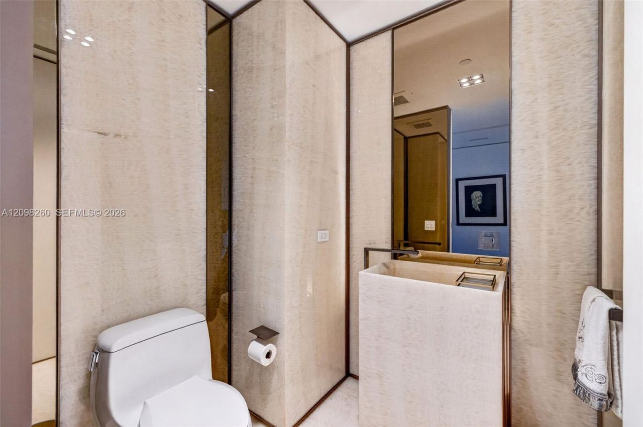 20165 NE 39th Pl, Unit 1103/1104, Aventura, FL 33180 Photo