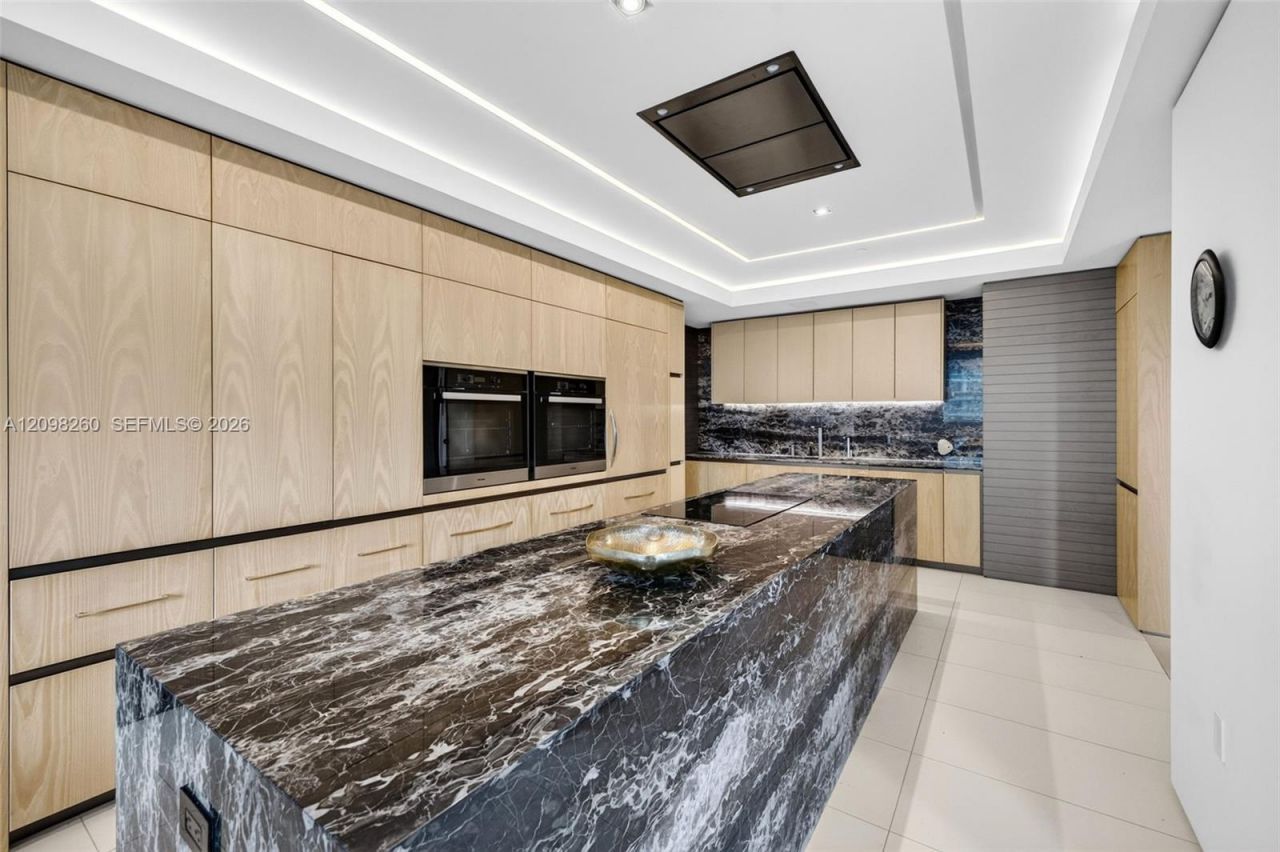 20165 NE 39th Pl, Unit 1103/1104, Aventura, FL 33180 Photo