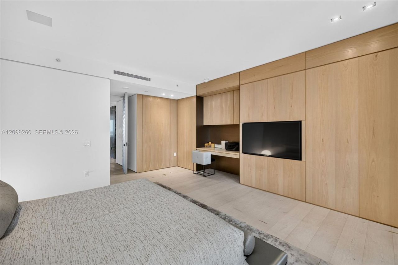 20165 NE 39th Pl, Unit 1103/1104, Aventura, FL 33180 Photo