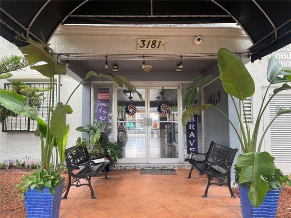 3181 SW 13th St, Unit 403, Miami, FL 33145