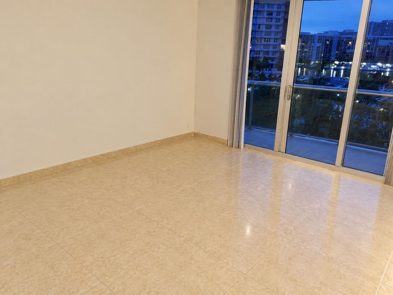 3801 S Ocean Drive, Unit 7Q, Hollywood, FL 33019 Photo