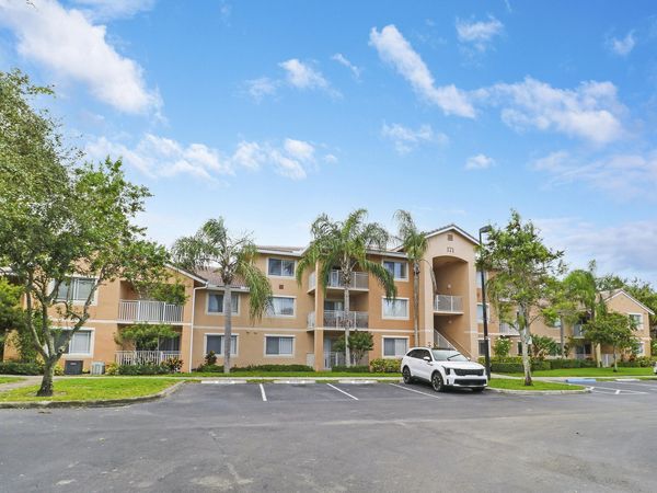 171 SW Palm Drive, Port St. Lucie, FL 34986