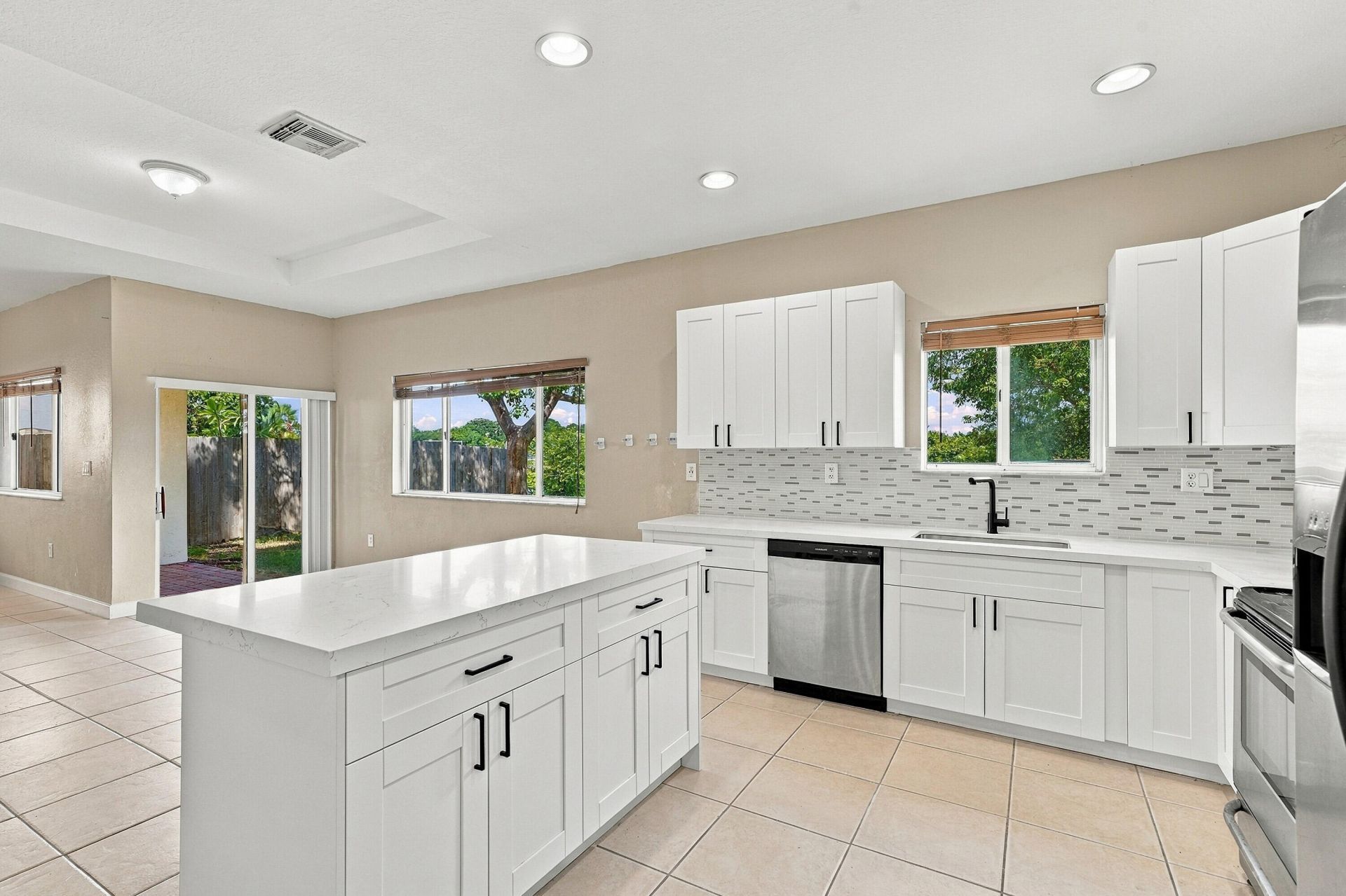 22121 SW 87th Place, Cutler Bay, FL 33190 Photo