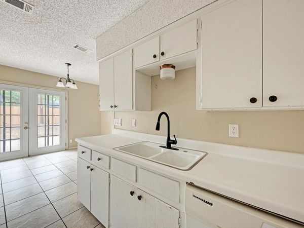 8103 Exmoor DR, Unit B, Austin, TX 78757