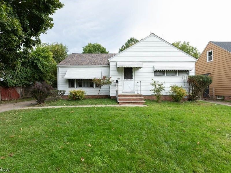 194 Flora Drive, Bedford, OH 44146 Photo 1