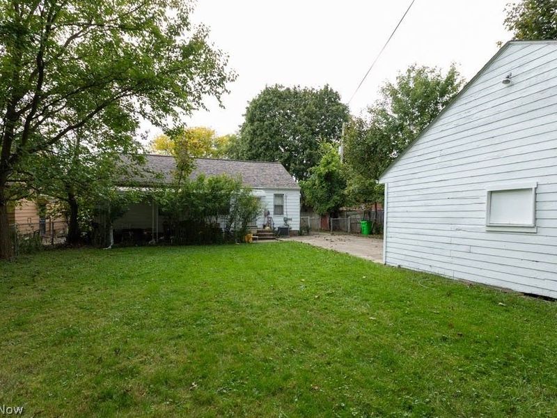 194 Flora Drive, Bedford, OH 44146 Photo 19