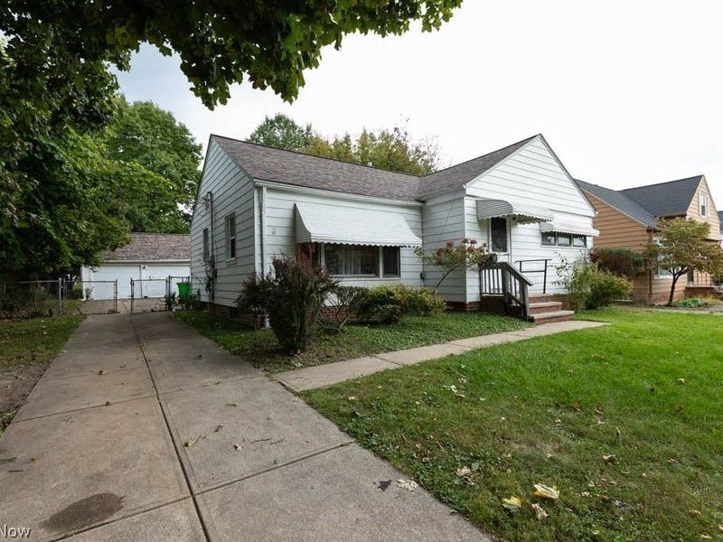 194 Flora Drive, Bedford, OH 44146 Photo 24
