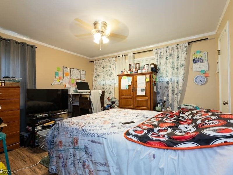 194 Flora Drive, Bedford, OH 44146 Photo 9