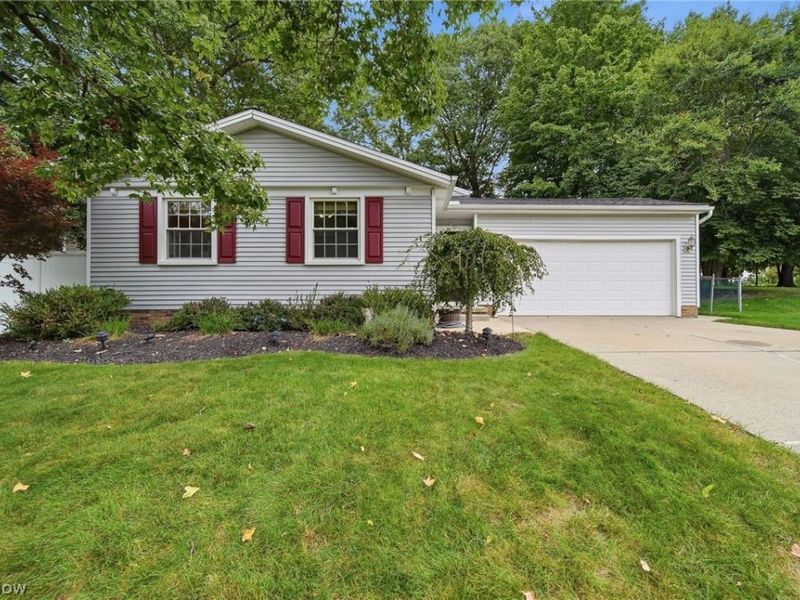 10487 Belleau Drive, Twinsburg, OH 44087 Photo 2