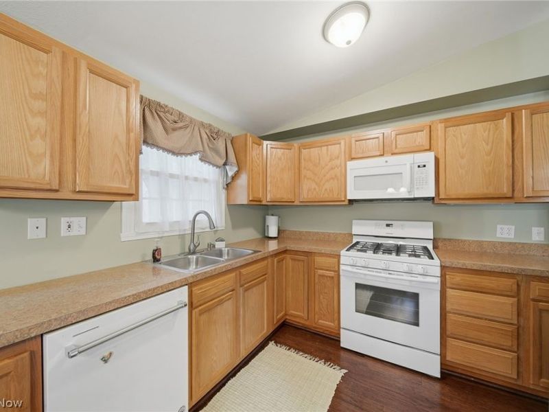 10487 Belleau Drive, Twinsburg, OH 44087 Photo 9