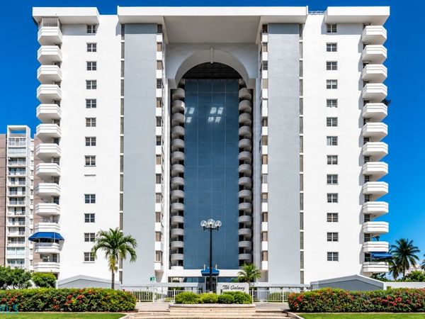 3205 AVE, Unit 602, Carolina, PR 00979