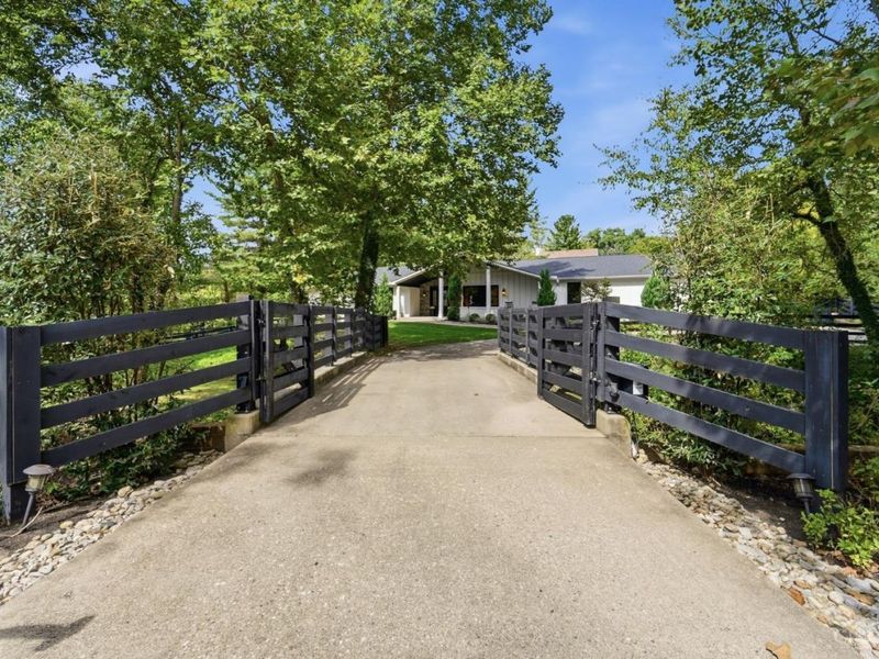 2430 Section Road, Amberley, OH 45237 Photo 69