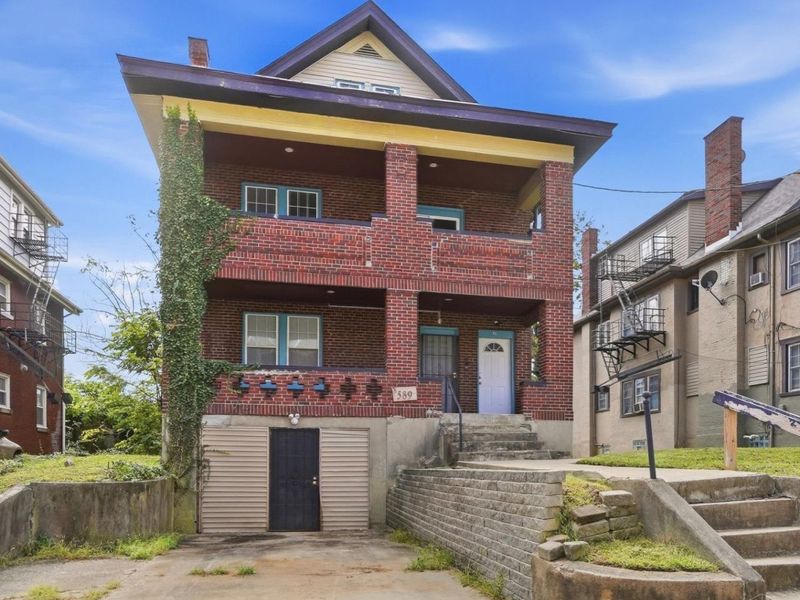 589 Blair Avenue, Cincinnati, OH 45229 Photo 2