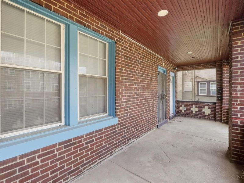 589 Blair Avenue, Cincinnati, OH 45229 Photo 4