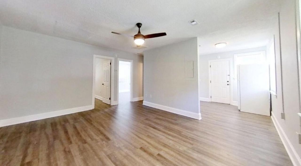 1157 Berkeley Street Photo 14