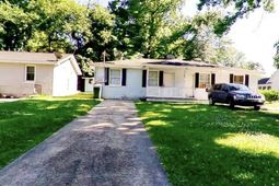 1157 Berkeley Street photo 4