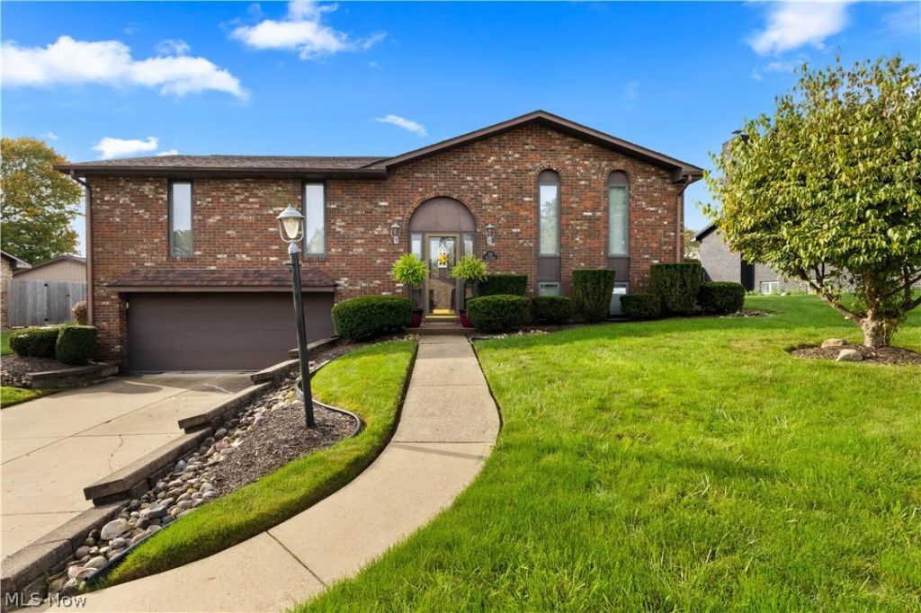 132 Tera Manor, Wintersville, OH 43953