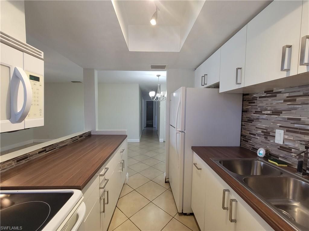 3284 Royal Canadian Trce , Unit 4, Fort Myers, FL 33907 Photo