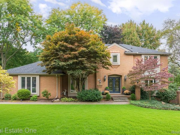 2371 Red Maple Drive, Troy, Mi 48098