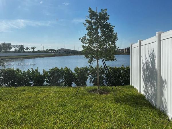 3236 W 114th Ter , Hialeah, FL 33018