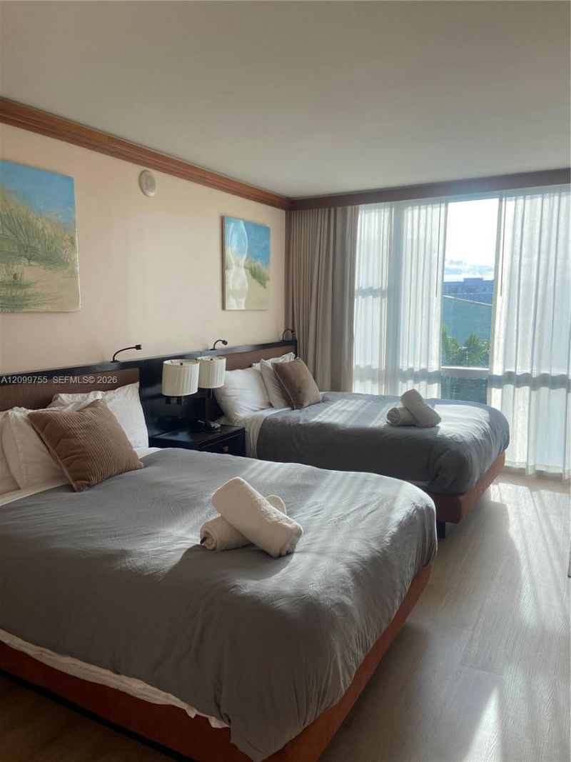 6801 Collins Ave, Unit 401, Miami Beach, FL 33141 Photo