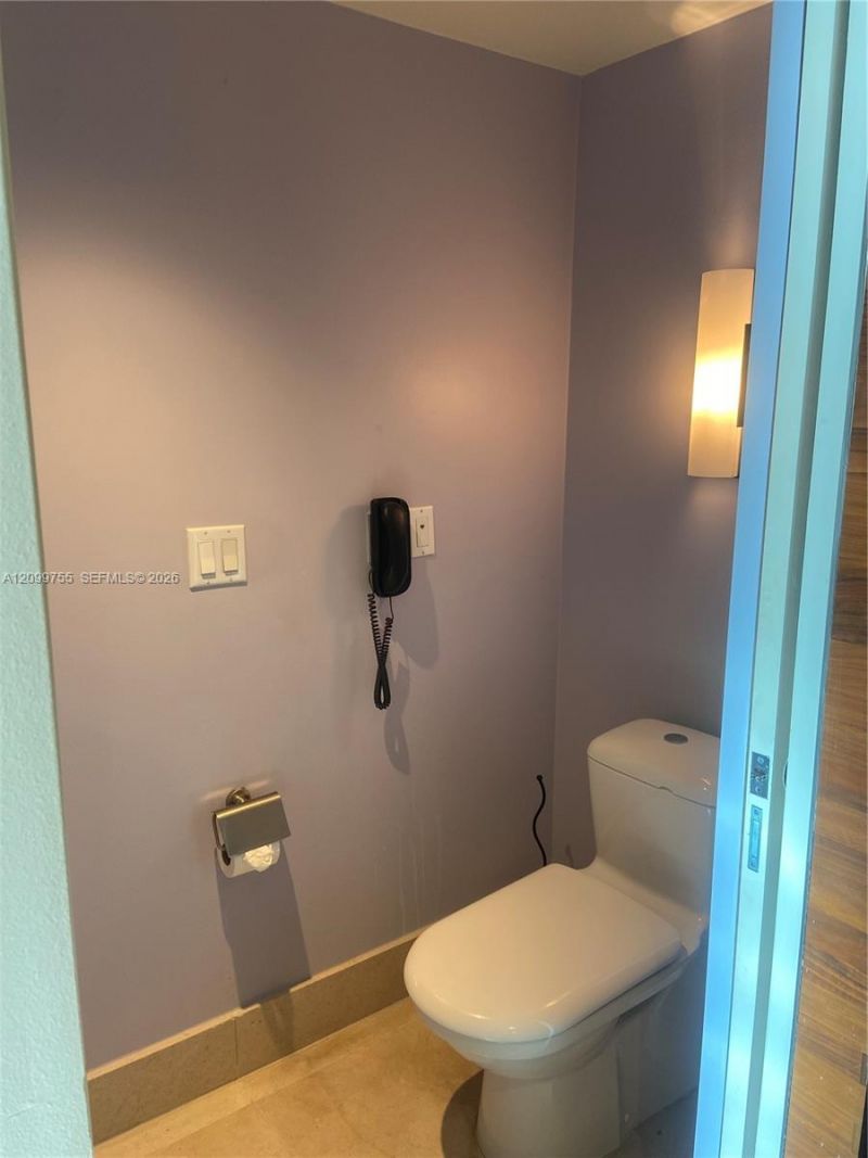 6801 Collins Ave, Unit 401, Miami Beach, FL 33141 Photo