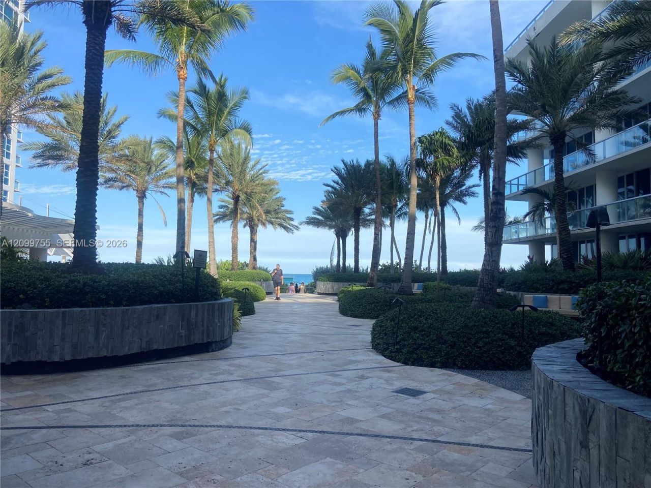 6801 Collins Ave, Unit 401, Miami Beach, FL 33141 Photo