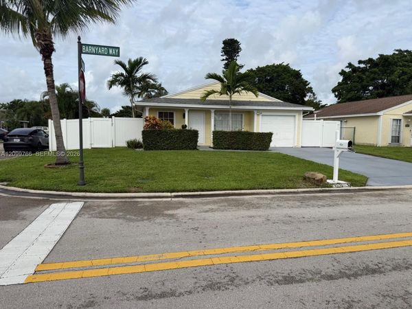 8289 Barnyard Way , Boca Raton, FL 33433