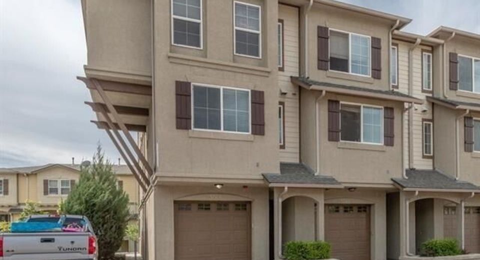3088 Sterling Ridge Circle, Sparks, NV 89431 Photo