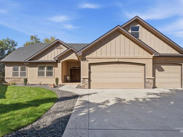 6201 N Cape Arago Place, Garden City, ID 83714