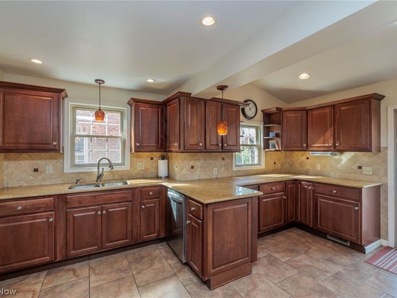 3166 W 162nd Street, Cleveland, OH 44111 Photo 3