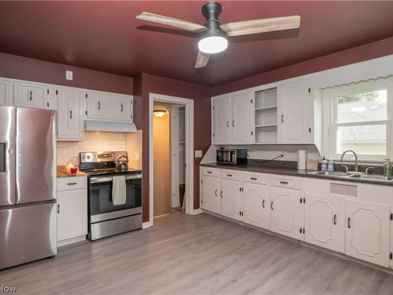 3809 Frazer Avenue NW, Canton, OH 44709 Photo 9