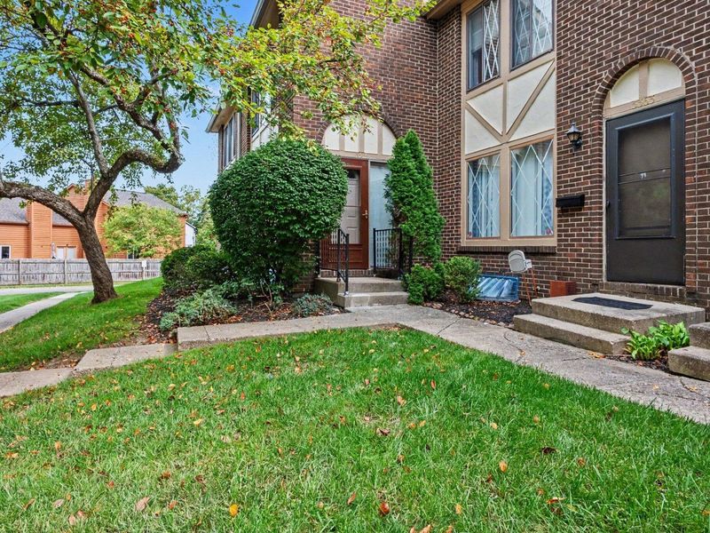 5361 Valley Lane E, Unit Z67, Columbus, OH 43231 Photo 1